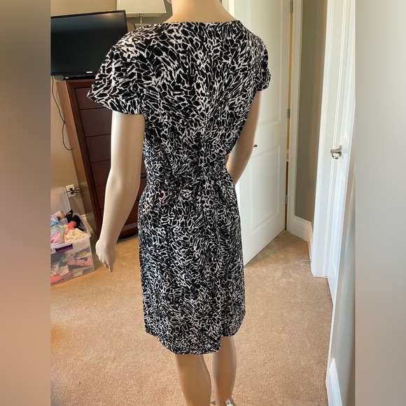 Tahari petite dress - Picture 4 of 8